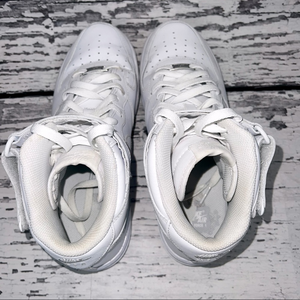 NIKE Air Force 1 - Men’s Size 10 - Picture 11 of 12